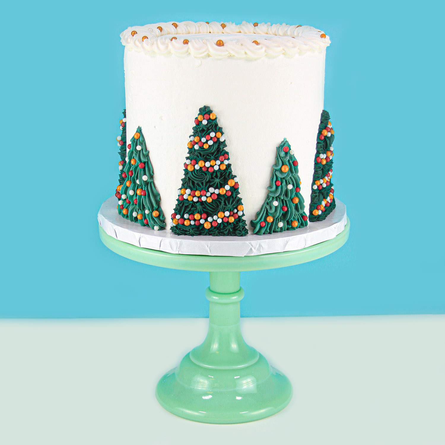 Piped Christmas Tree Cake