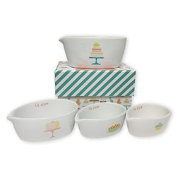 Cake Walk Measuring Cup Set