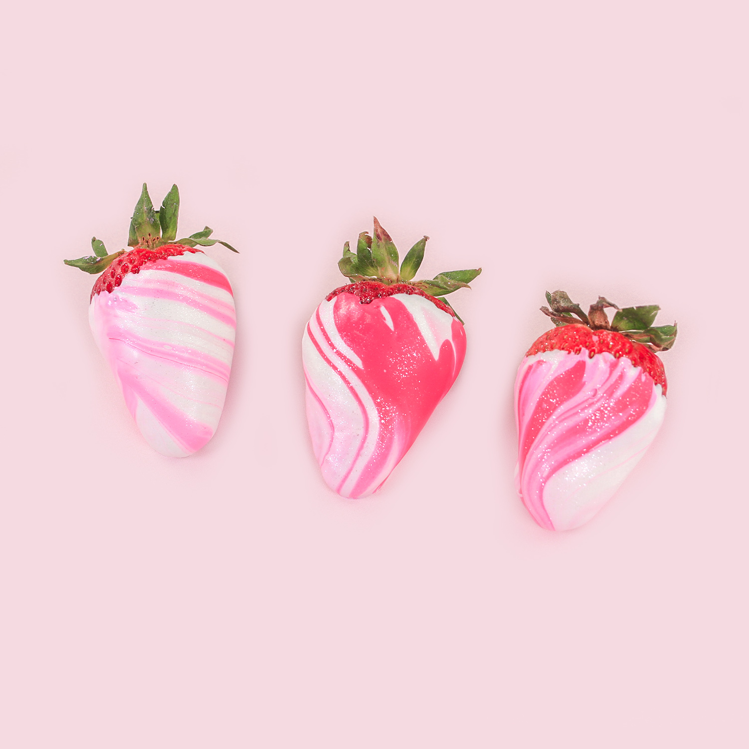 PInk Marbled Chocolate Covered Strawberries