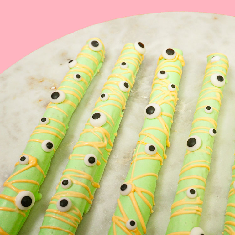 halloween chocolate covered pretzel rods