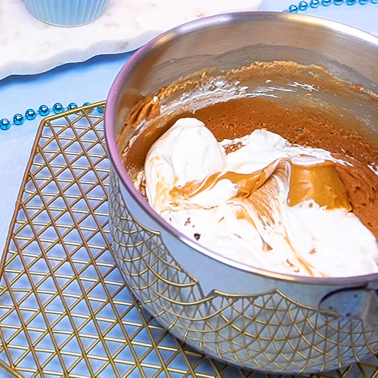 making homemade nougat in saucepan