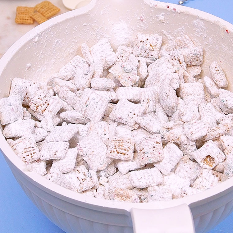 adding powdered sugar to chex cereal