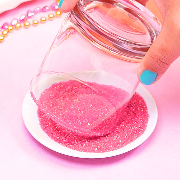 rimming cup in pink sugar